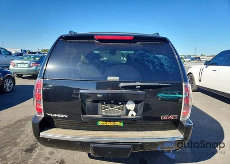 2013 GMC Yukon Denali z USA, uszkodzony, nr VIN 1GKS1EEF8DR218841